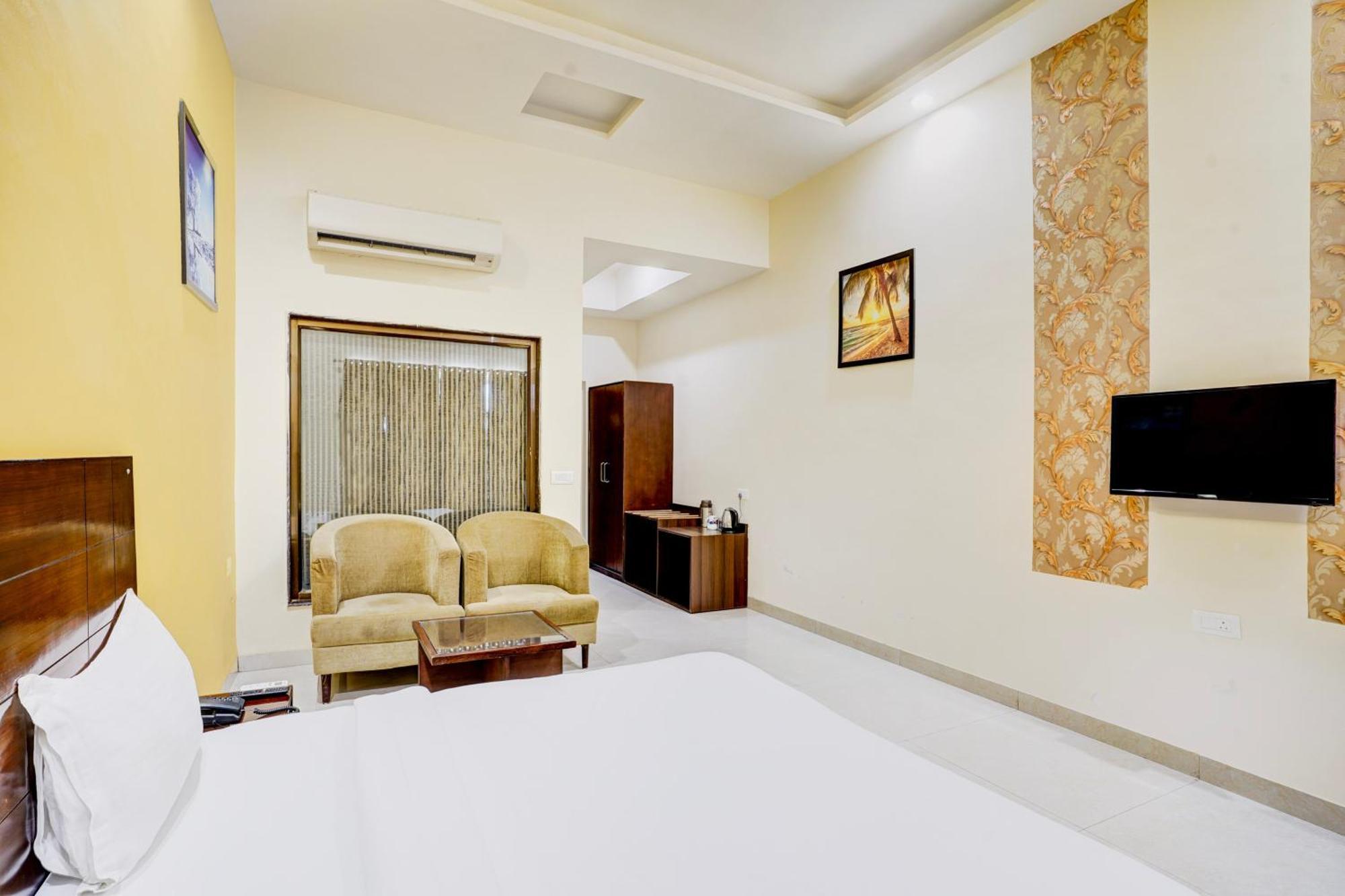 Hotel Amrit Manthan Chittorgarh Exterior photo